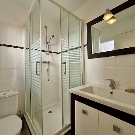 Σπίτι διακοπών Maison De Village Climatisee Avec Terrasse, Garage Prive A - Fr-1-225-827 *